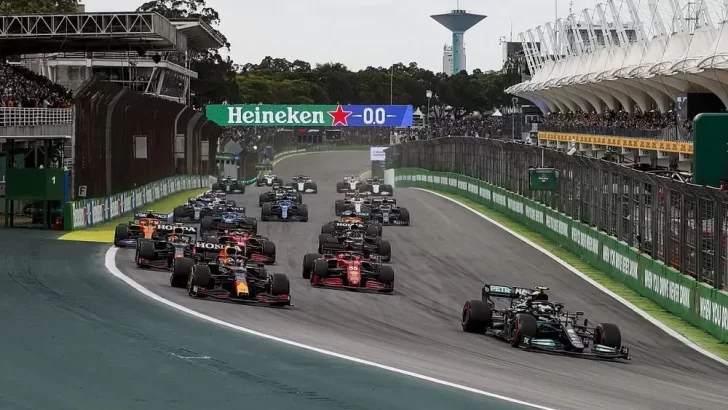 Bottas gana el sprint, Verstappen segundo e increíble remontada de Hamilton