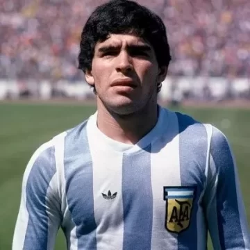 Maradona contra Maradona: el último epitafio