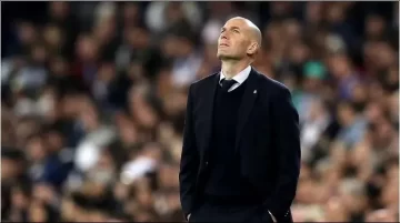 Zinedine Zidane se va del Real Madrid