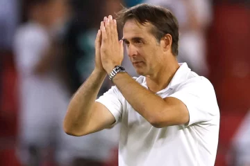 Sevilla FC anunció el despido de su técnico Julen Lopetegui