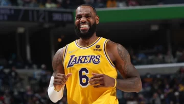 LeBron James hace de las suyas: Los Lakers vuelven a perder