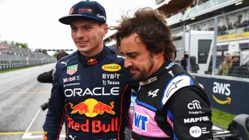 Alonso: “Los títulos de Verstappen son más meritorios que los de Hamilton”