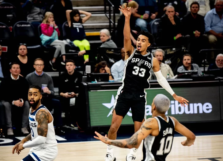 Los San Antonio Spurs responden ante señalamientos de tanking en la NBA