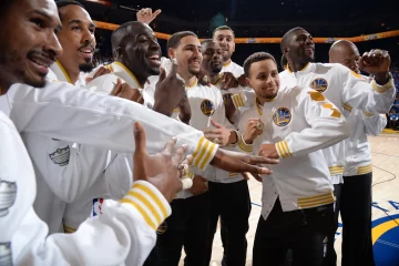 Los Warriors con anillo de campeón: celebraron humillando a LeBron
