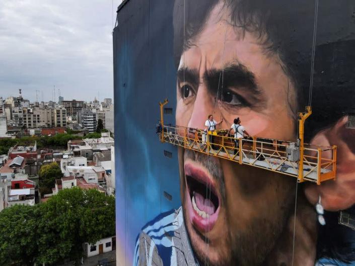 Mural de Maradona en Argentina sorprende al mundo