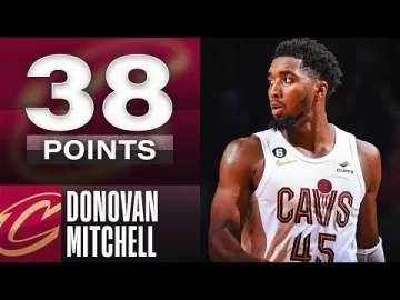 Donovan Mitchell continuó candente ¡38 puntos y 8 triples!