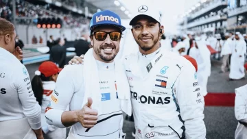 Hamilton sigue la polémica: “Alonso me hace reir”