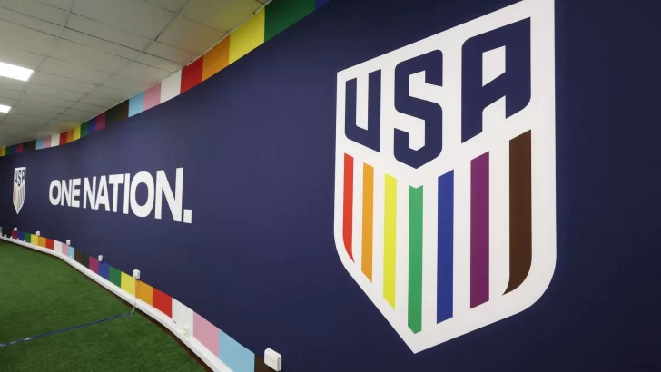 ¿Burla al sistema? Estados Unidos llevará bandera arcoiris LGBT en su escudo