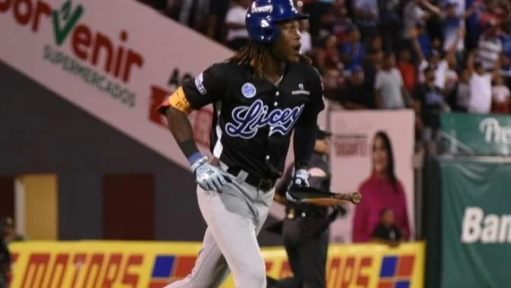 Oneil Cruz sin problemas con el Licey, dice que son los Yankees del Caribe