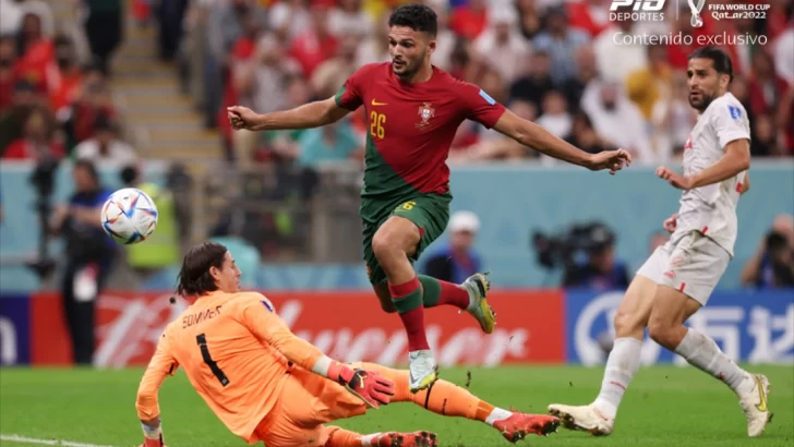 Portugal le endosó media docena de goles a Suiza y avanzó a cuartos