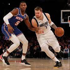 New York Knicks vs Dallas Mavericks: predicciones, favoritos y cuánto pagan en las casas de apuestas