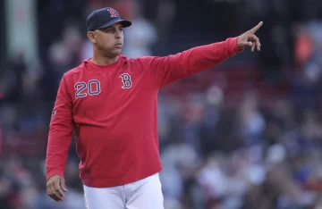 Alex Cora y los Red Sox presentan su cuerpo técnico para 2023