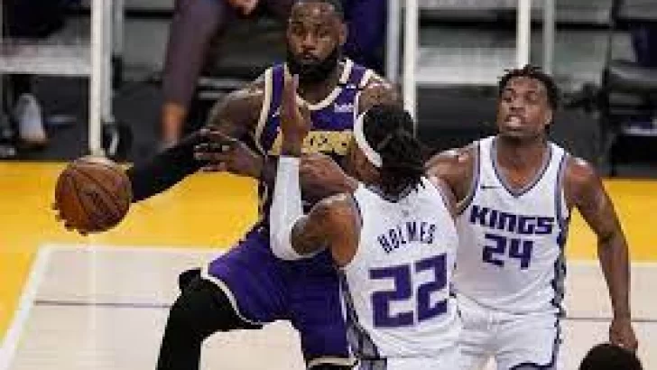 Sacramento Kings vs. Los Angeles Lakers: predicciones, favoritos y cuánto pagan en las casas de apuestas