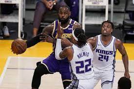 Sacramento Kings vs. Los Angeles Lakers: predicciones, favoritos y cuánto pagan en las casas de apuestas
