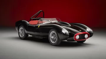 El Ferrari que cuesta 120.000 euros y ¡solo es para niños!