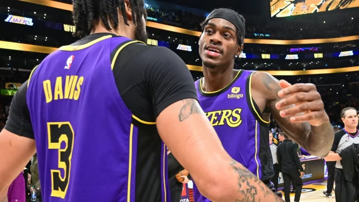 Ya no extrañan a LeBron: Lakers suma 3 triunfos en fila e igualan su récord